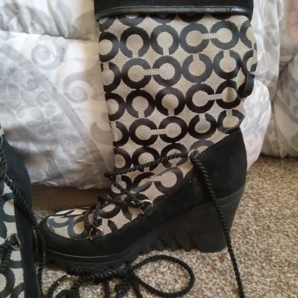 Coach Boots EUC - Picture 2 of 3